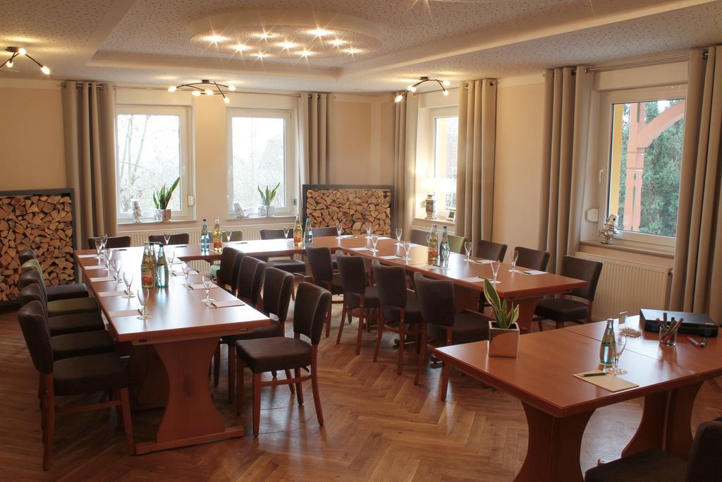 茨威尔格施罗森餐厅酒店 格拉 外观 照片